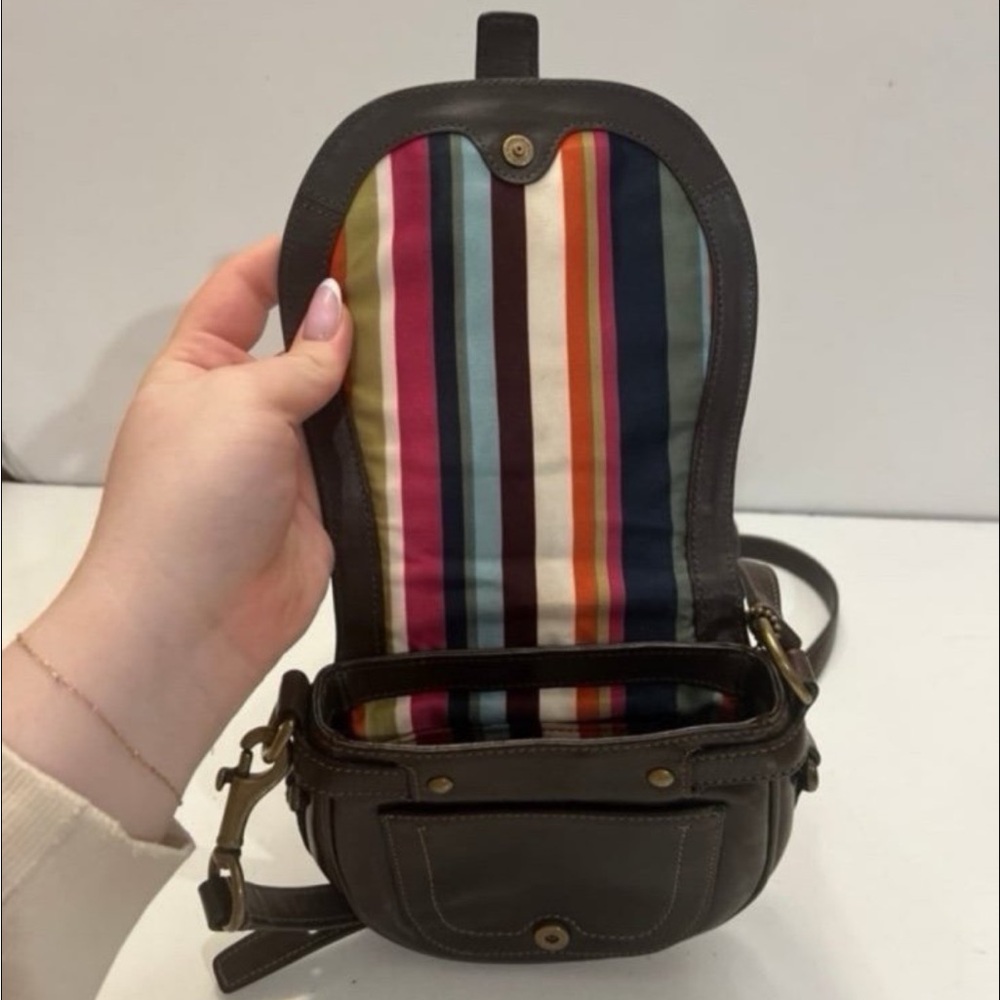 Vintage Coach Small Saddle Leather Crossbody Bag Brown Leather 6x6 in
Multi - Picture 7 of 12